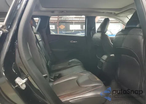 2014 Jeep Cherokee Trailhawk from USA, damaged, VIN 1C4PJMBS6EW309347